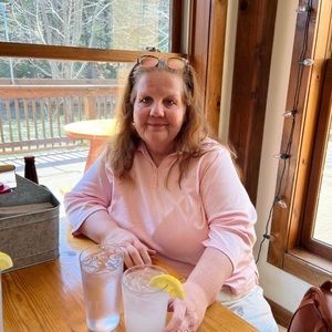 Meet your Posher, Terri